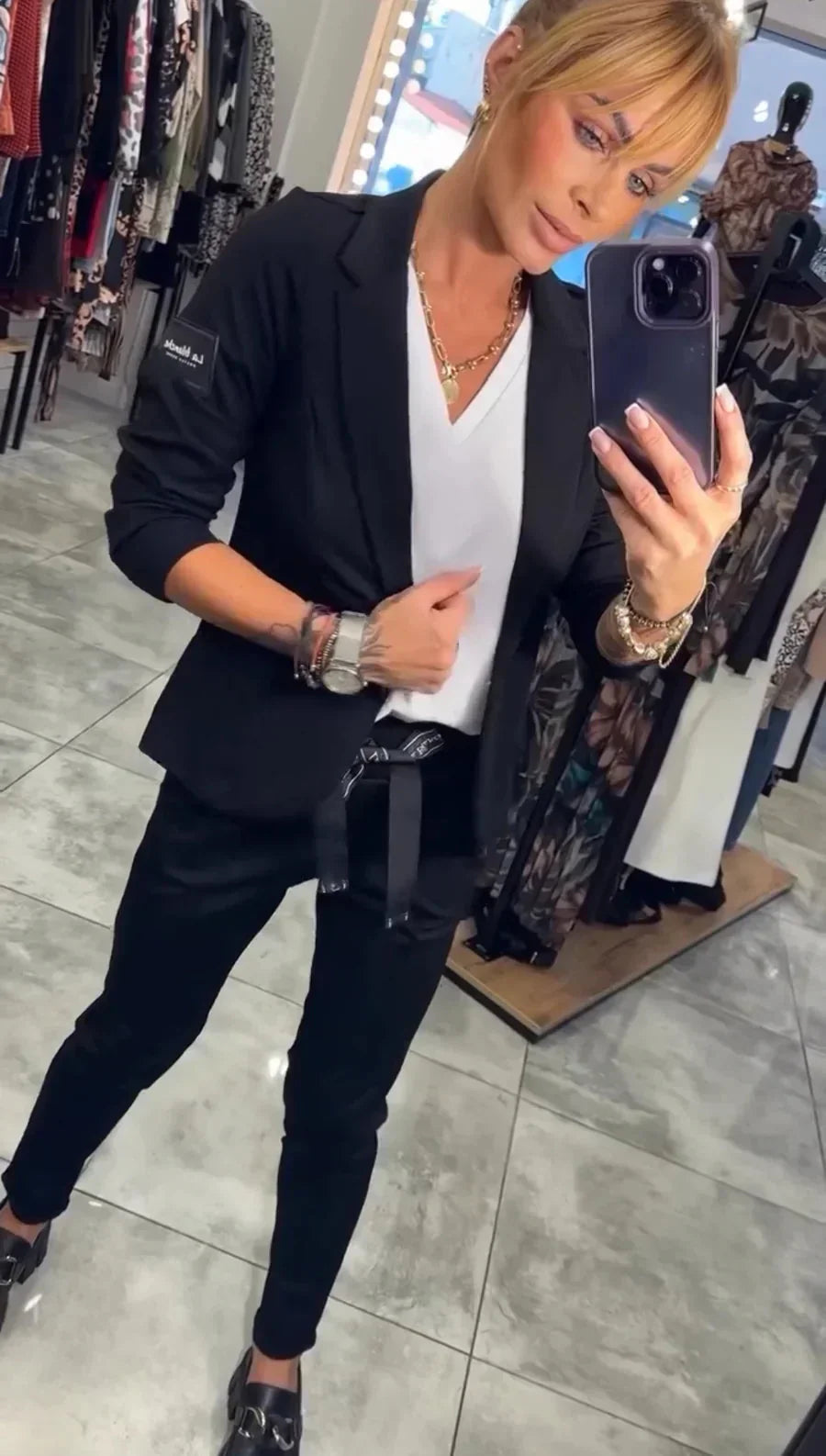Feyvian™ Stijlvolle Outfit