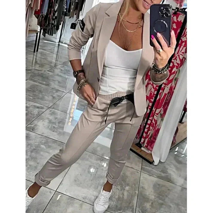 Feyvian™ Stijlvolle Outfit