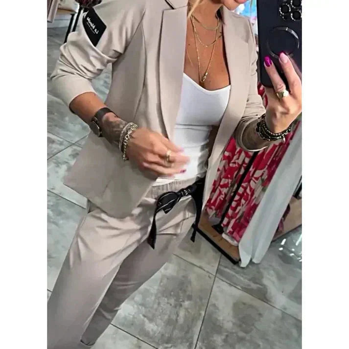 Feyvian™ Stijlvolle Outfit