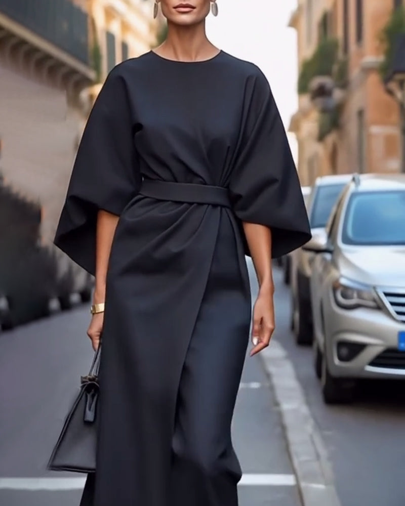 Amira™ jurk met elegante mouwen en ceintuur