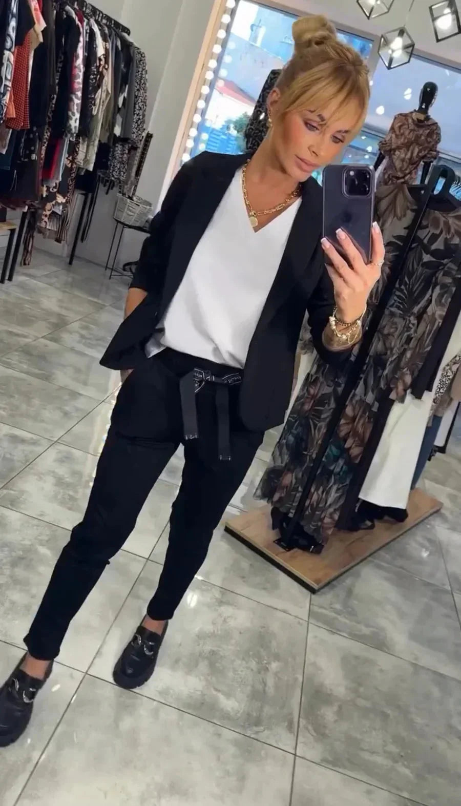 Feyvian™ Stijlvolle Outfit