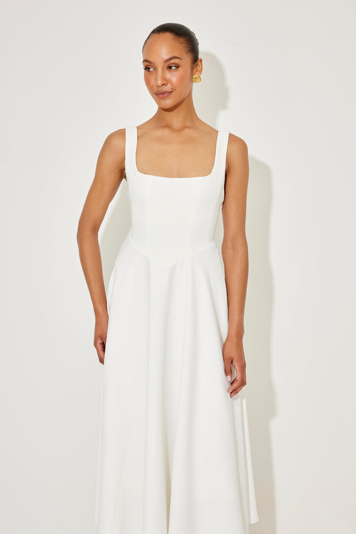 Renée™ Tijdloze midi-jurk met een zwierige pasvorm