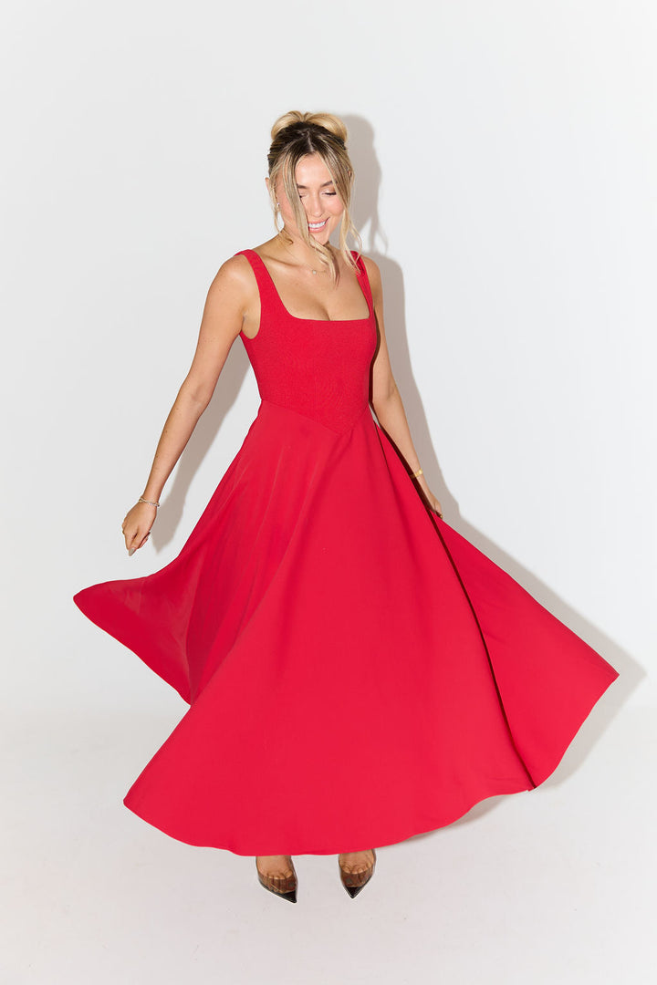 Renée™ Tijdloze midi-jurk met een zwierige pasvorm