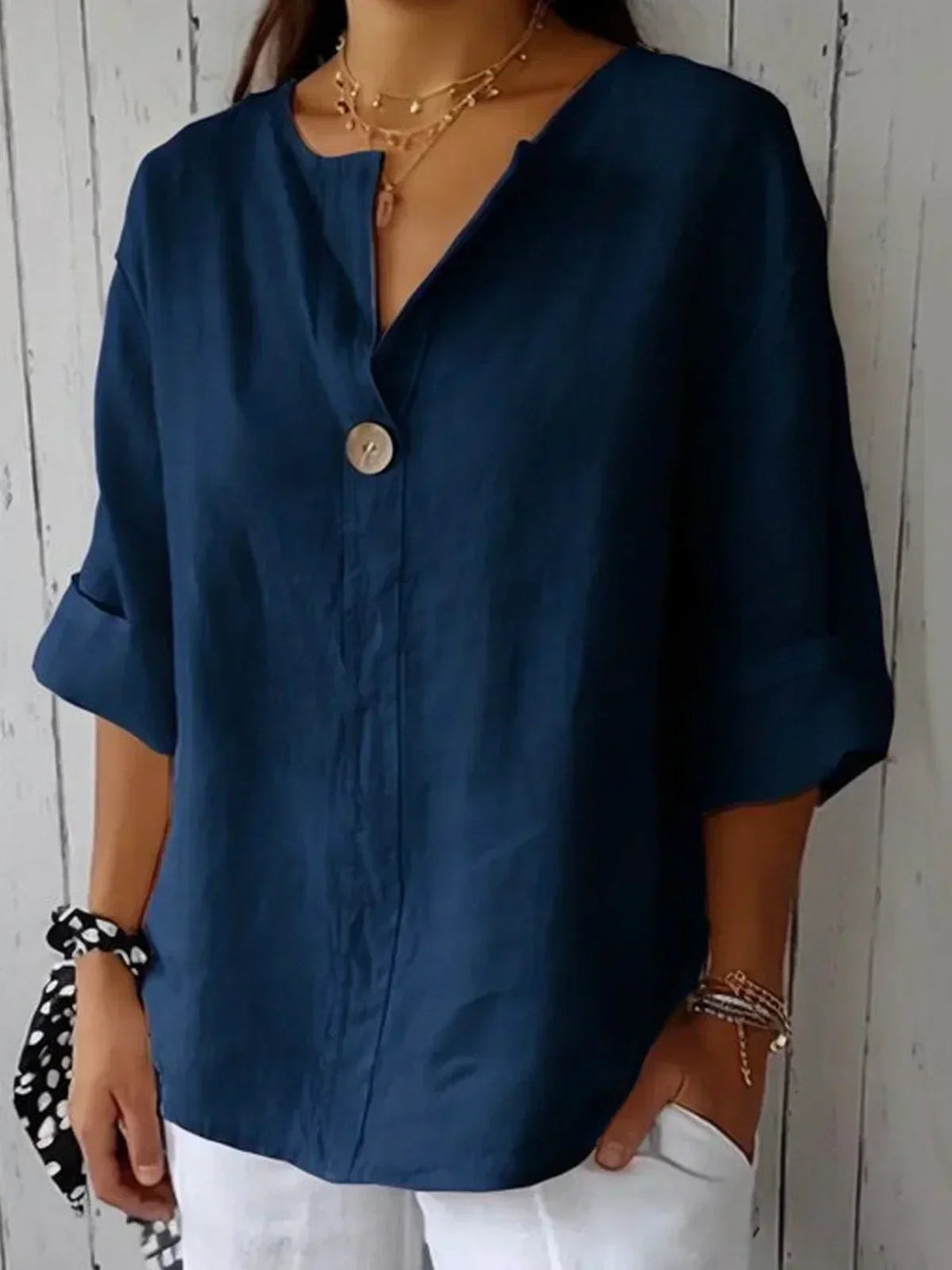 Yvora™ Chique Comfort Blouse