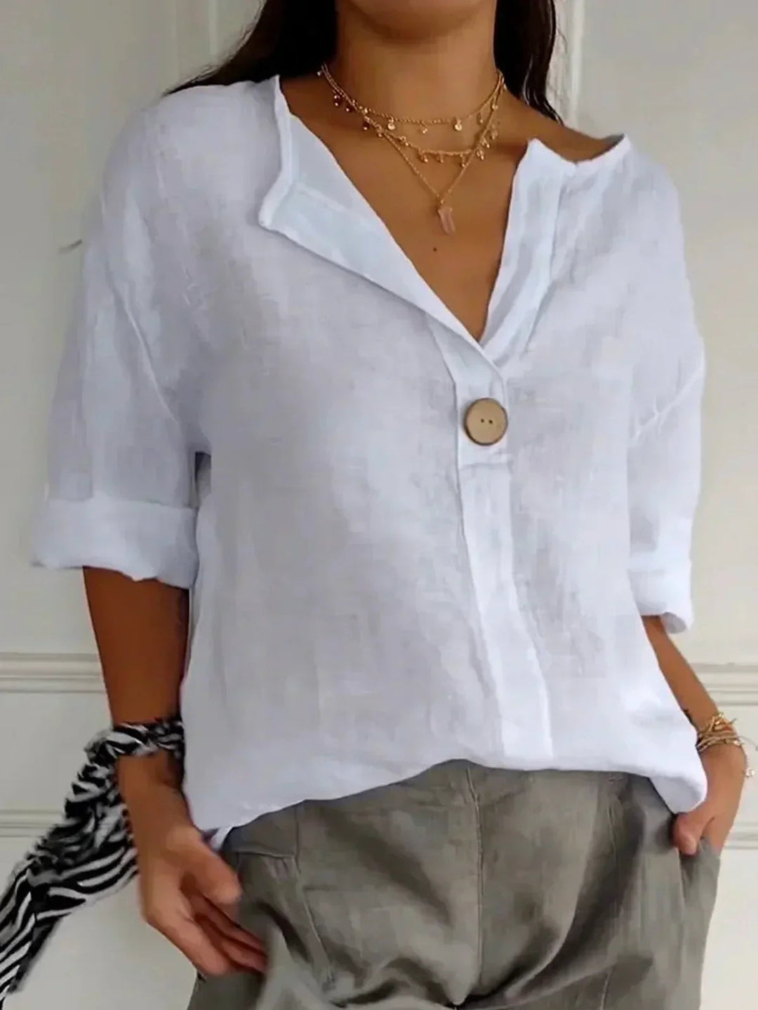 Yvora™ Chique Comfort Blouse